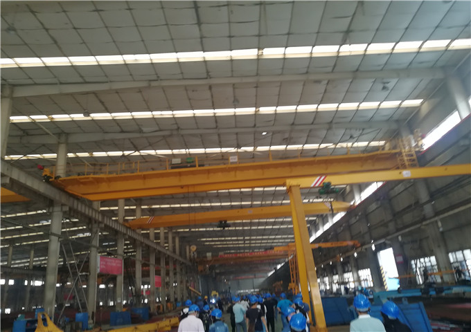 Order prefabricated warehouses of metal